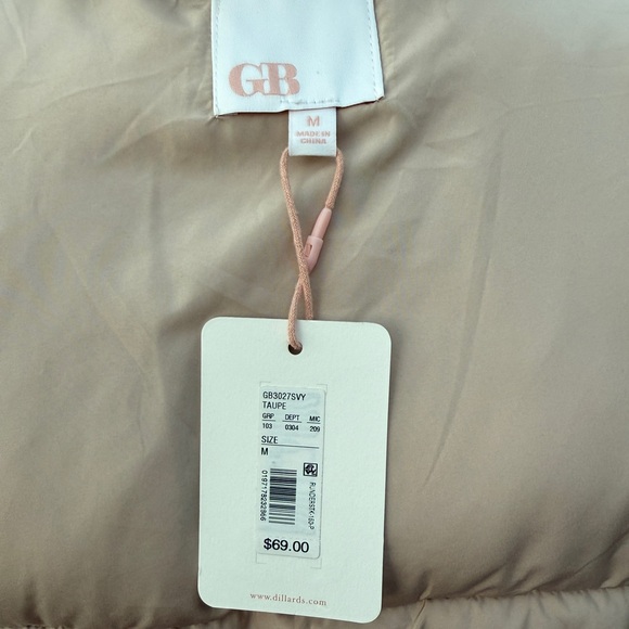 Puffer Jacket - Picture 6 of 7